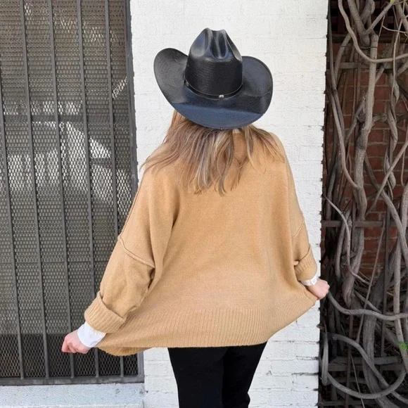 Billabong oversized tan comfy cozy sweater Size s - Picture 4 of 6